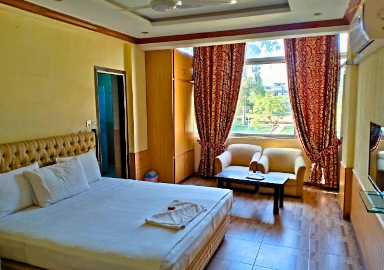 New Islamabad Hotel 외부 사진